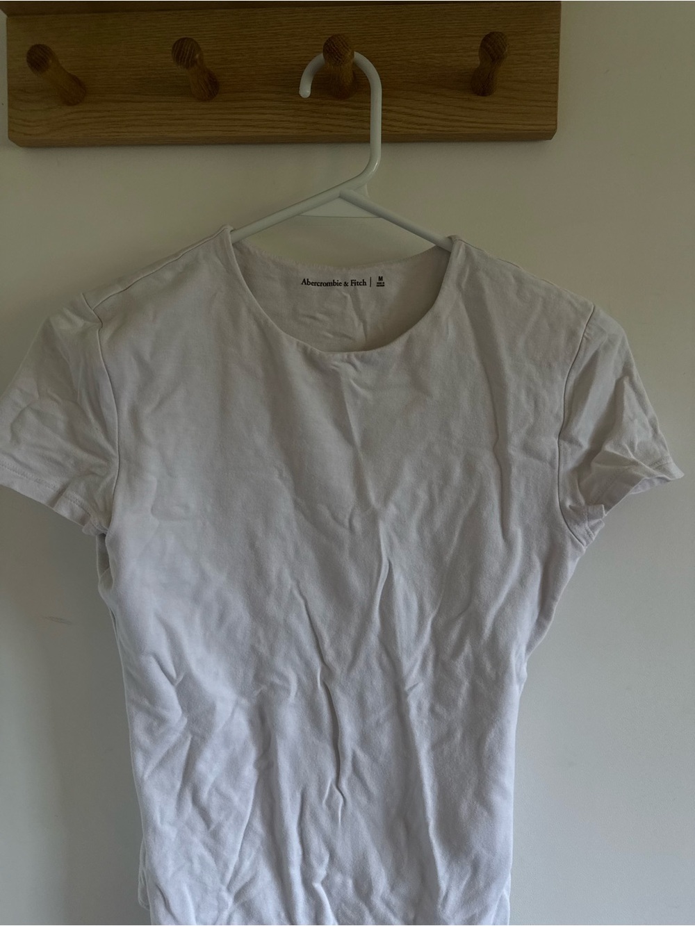 Abercrombie & Fitch Men’s White Short-Sleeve Crew Tee
